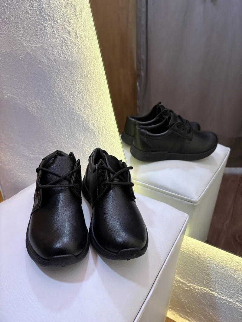 Calzado de niño negro (COOLBOY)