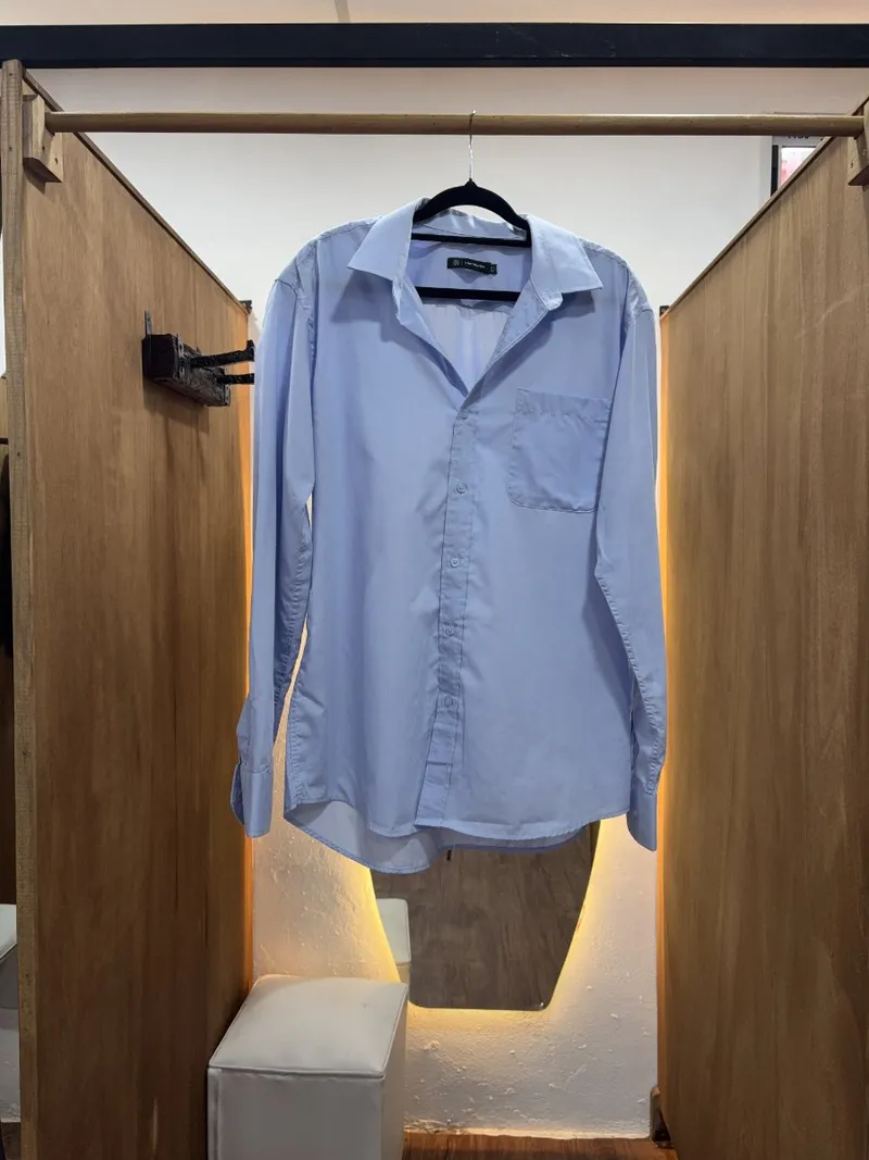Camisa celeste lisa (CUATROASES)