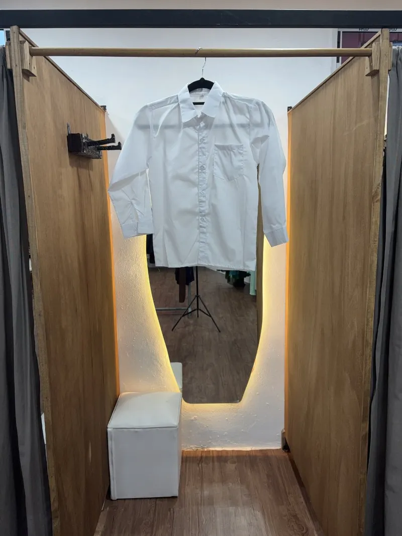 Camisa de niño blanca con bolsillo (SIN MARCA)