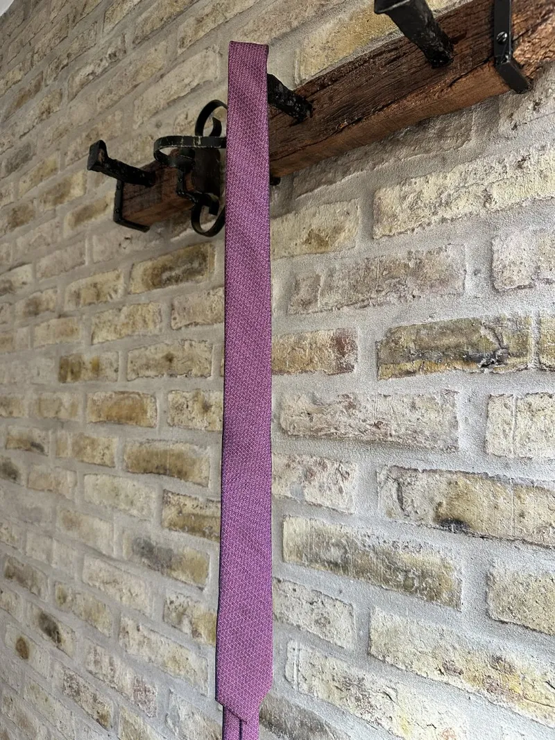 Corbata violeta