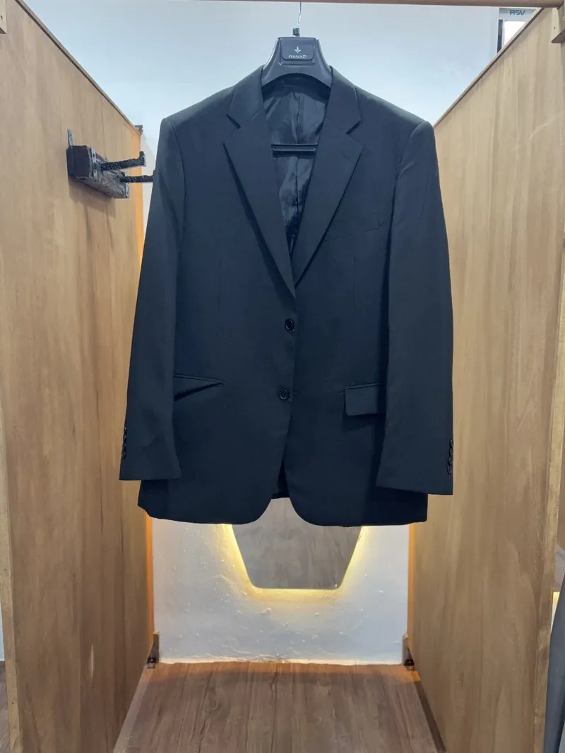 Saco negro liso (MODA DI MARCO)
