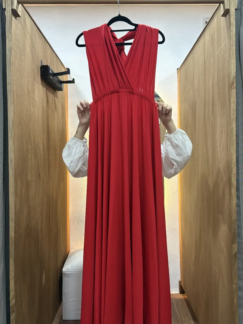 Vestido rojo de licra y lazo
