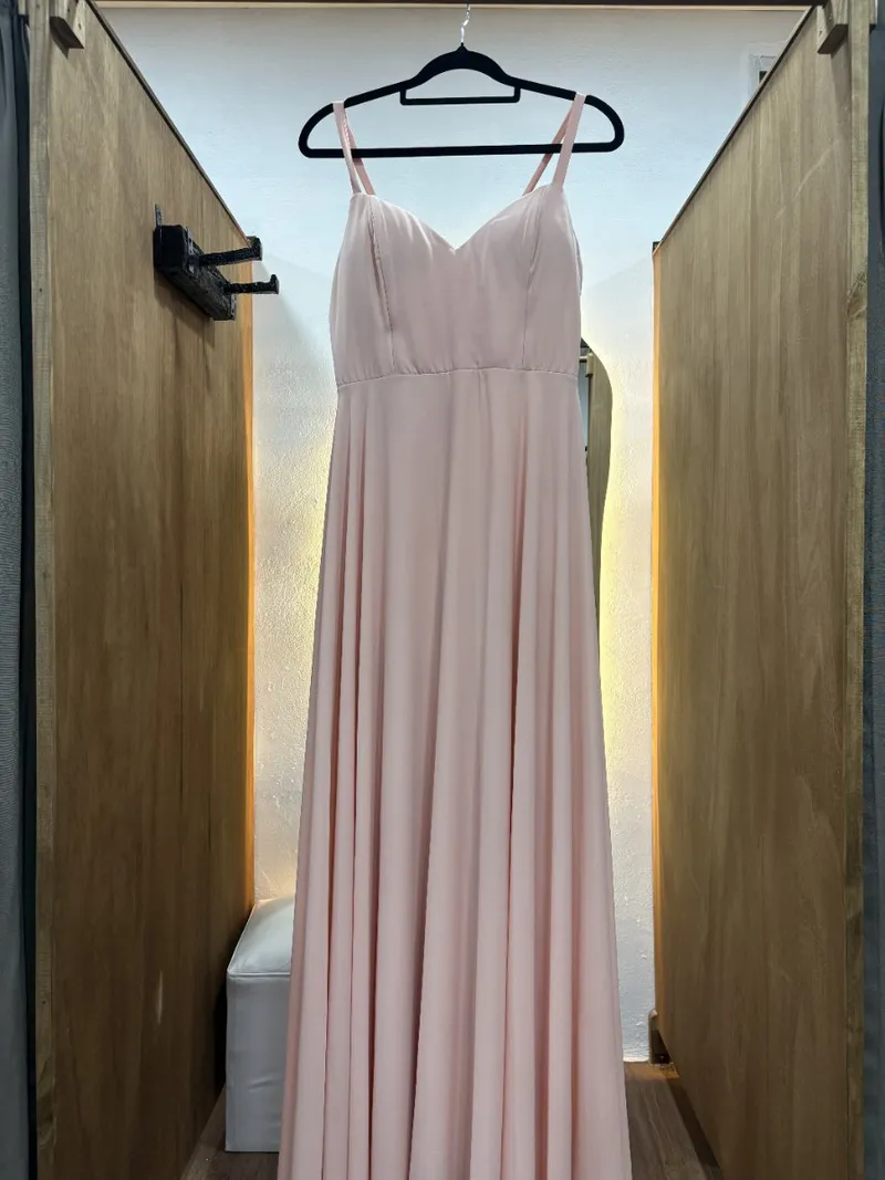 Vestido rosa de gasa