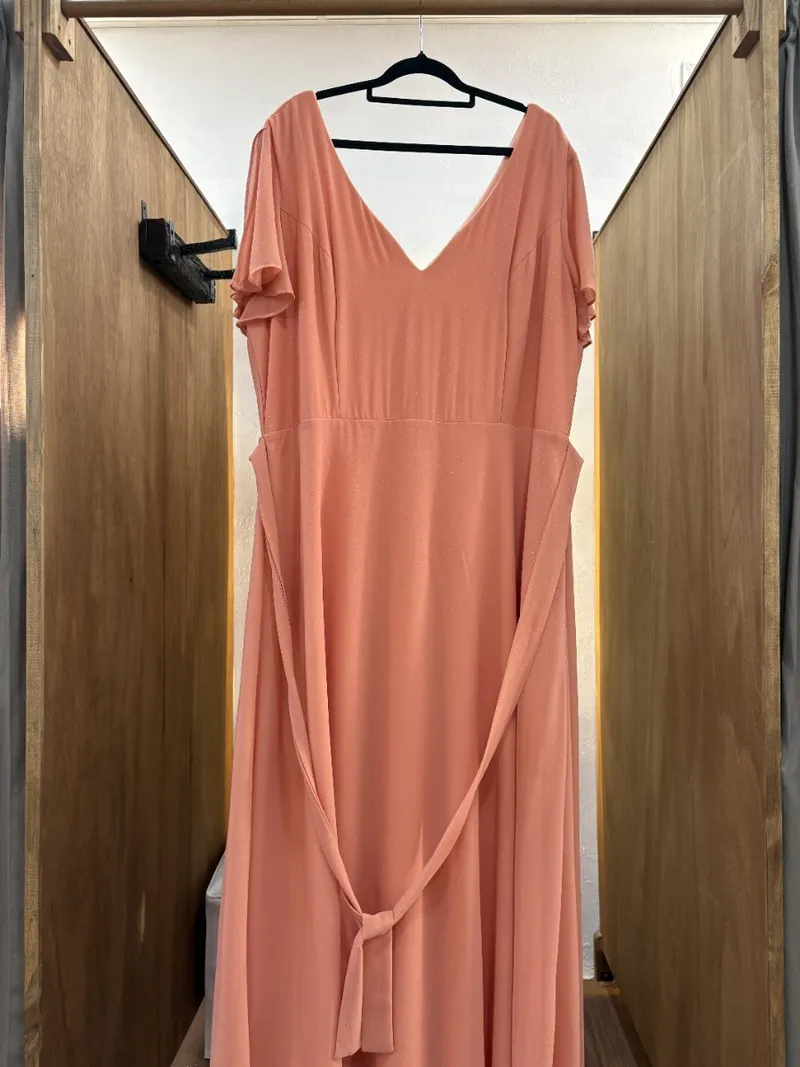 Vestido salmon con puntos dorados