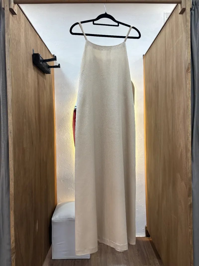 Vestido largo beige