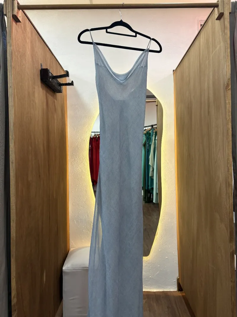 Vestido celeste escote caido recto
