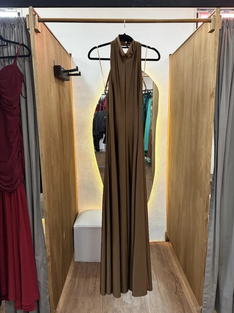 Vestido largo marron/chocolate con cuello