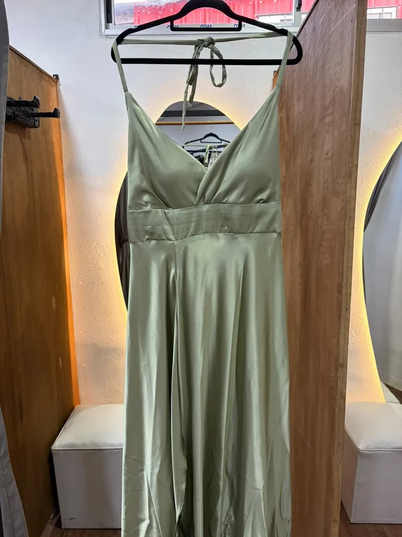 Vestido largo verde oliva