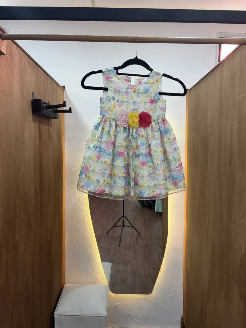 Vestido de niña floreado