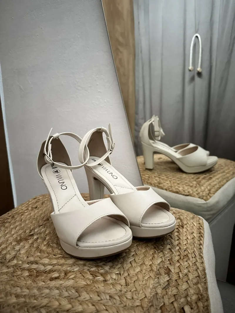 Zapatos blancos