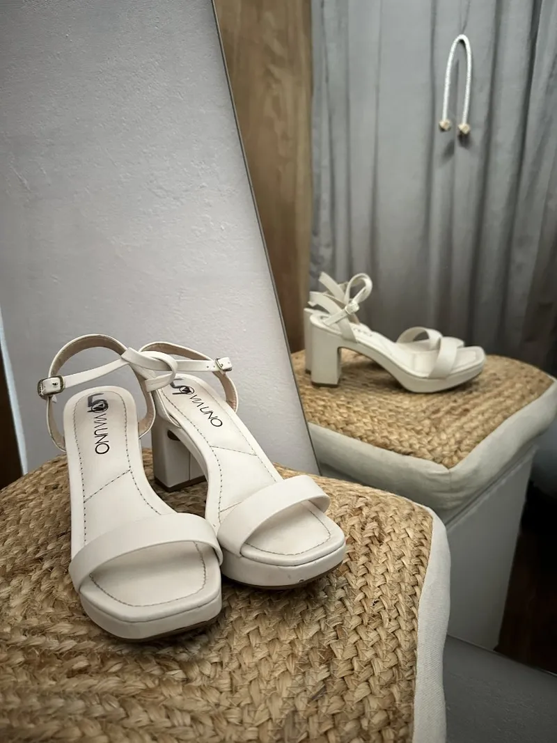 Zapatos blancos