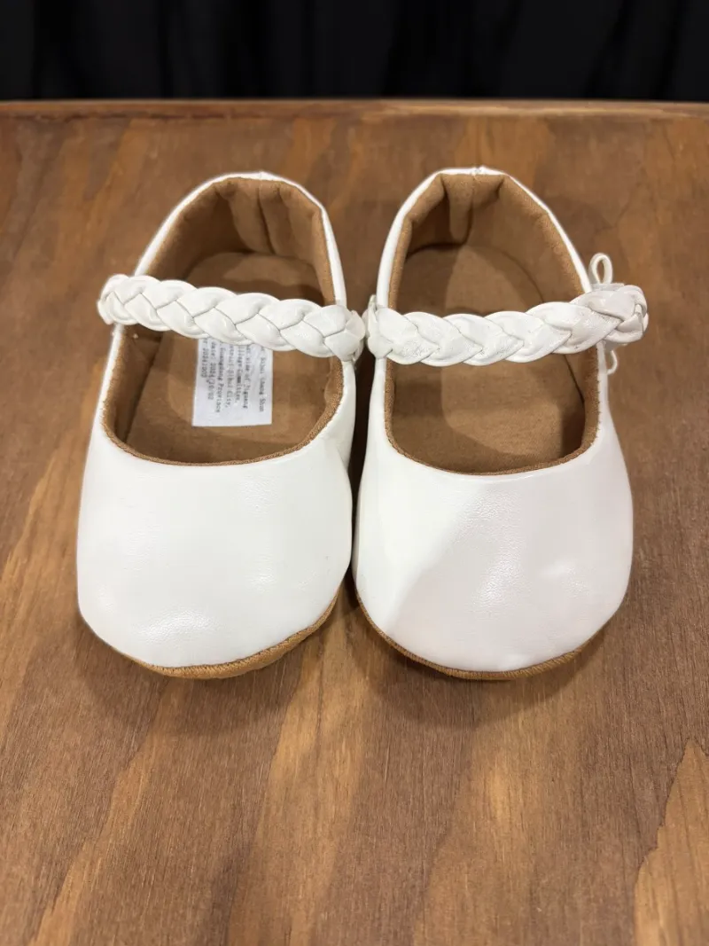 Zapato de bebe blancos